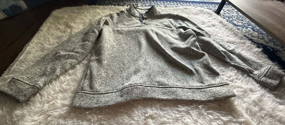 Eddie Bauer Men's Radiator‎ Fleece Snap Mock Pullover in Heather Gray